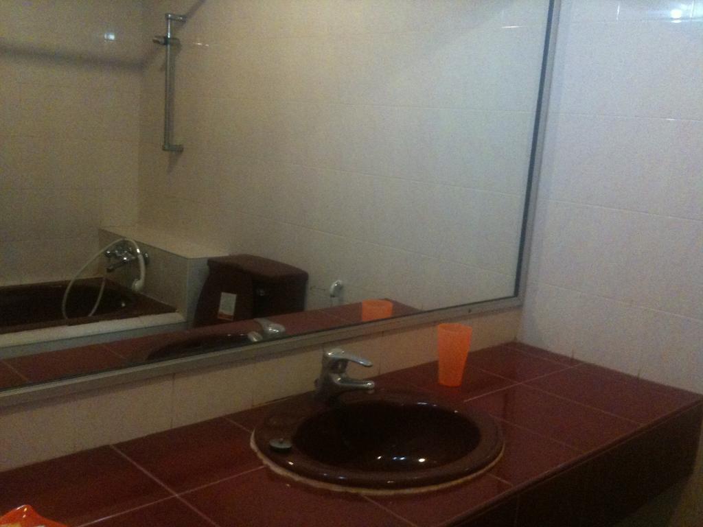 Chhne Chulsa Hotel Sihanoukville Værelse billede